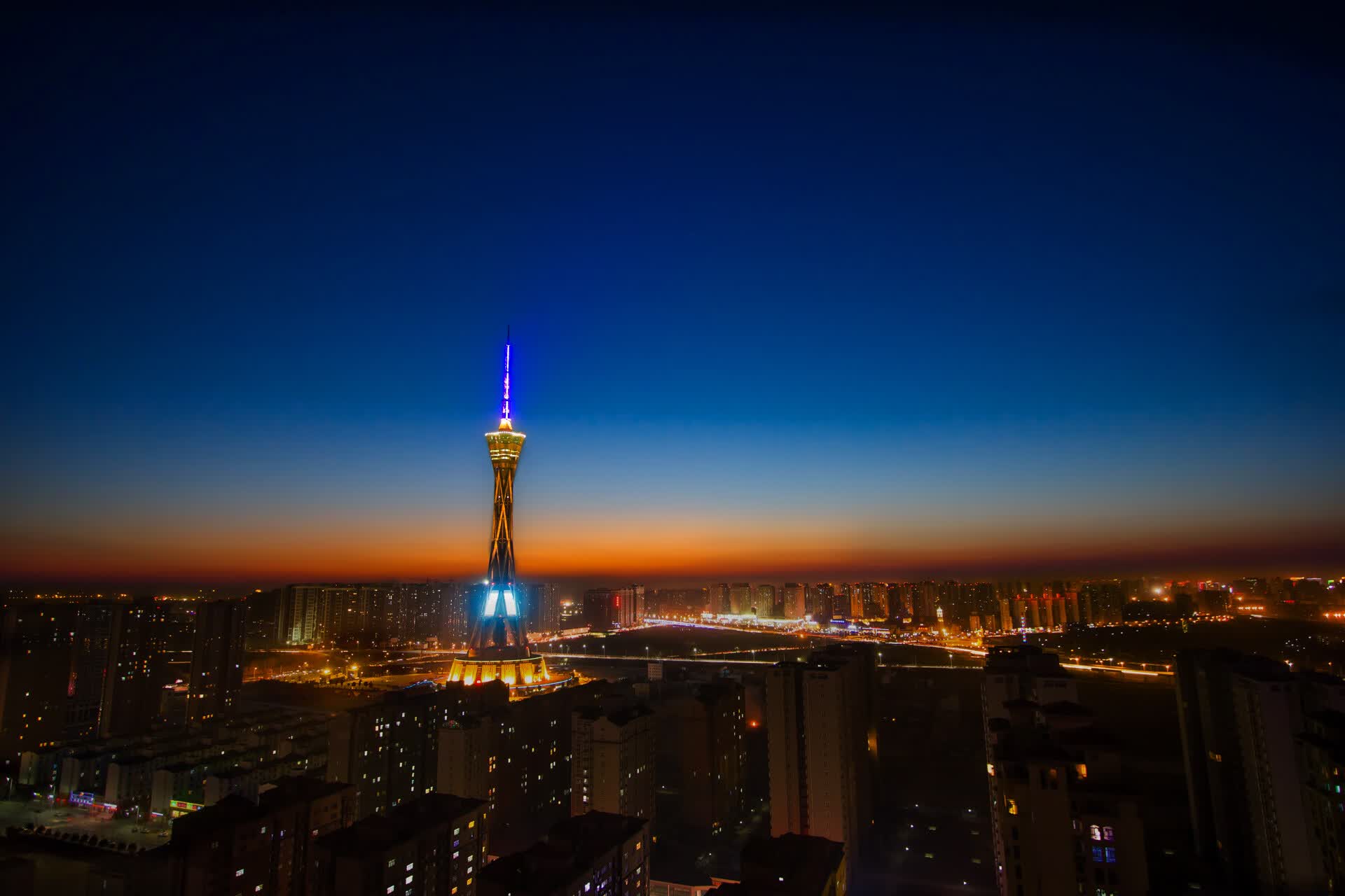 世界体操公开赛：创新动作与稳定发挥并重获得高评分，世界体操联合会官网